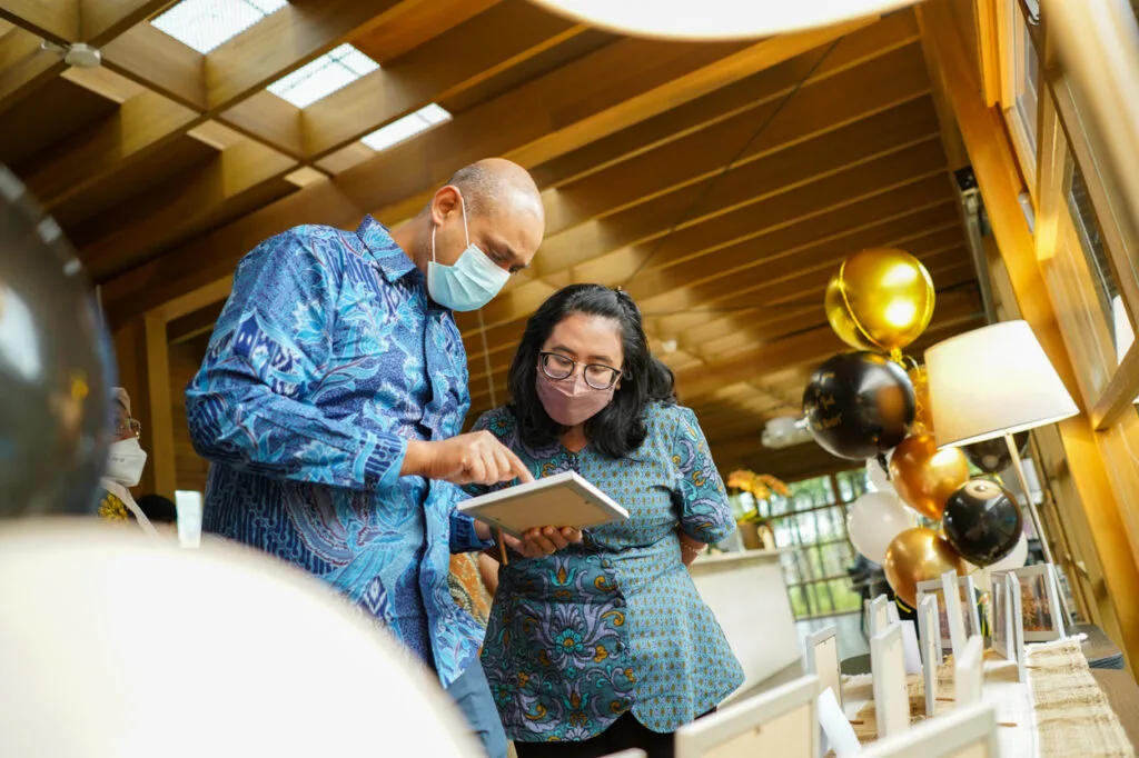 Foto liputan event product launch Jakarta - momen kunci pameran dan presentasi